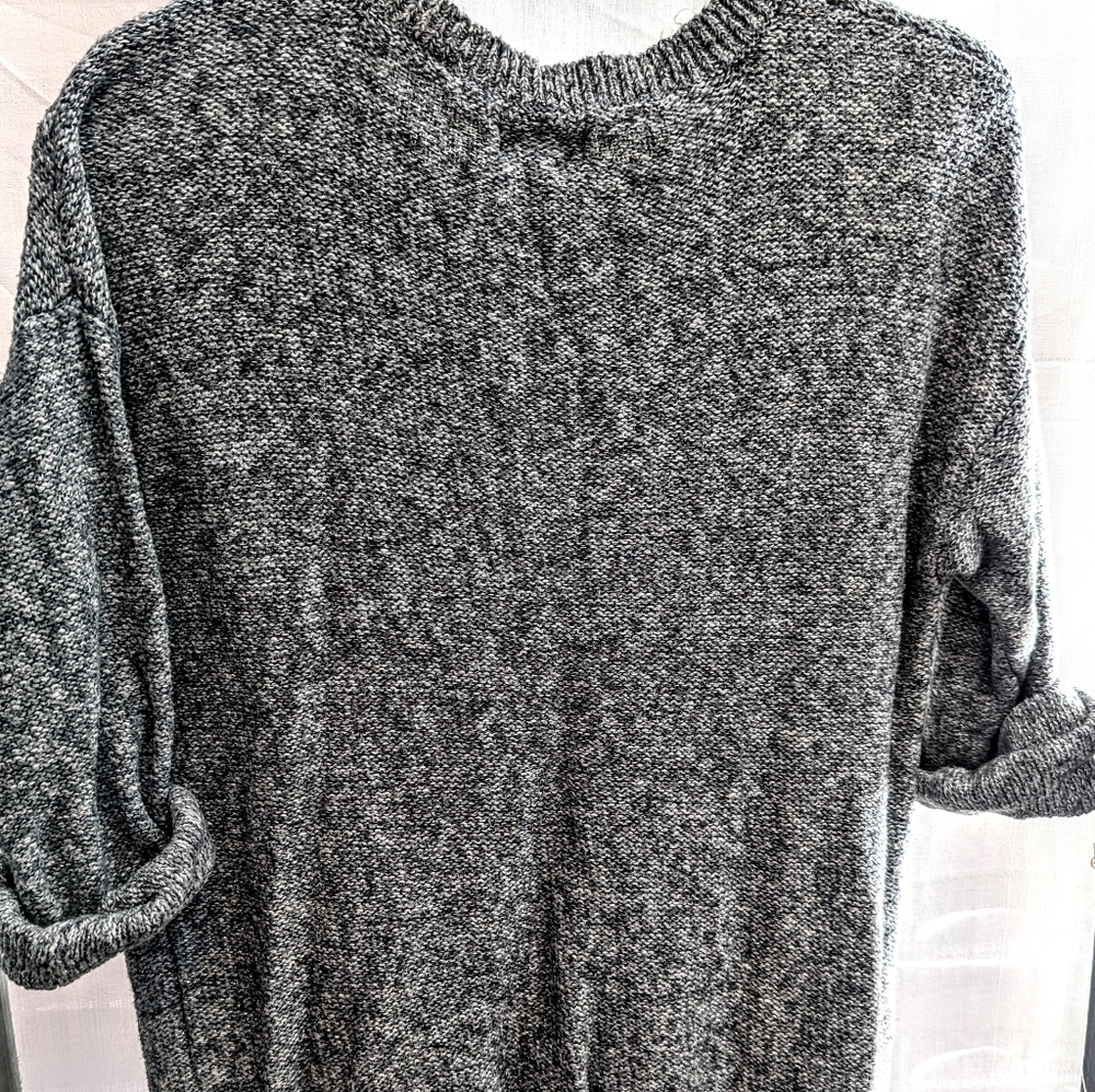 Silver & Grey Knit - Picture 3 of 7